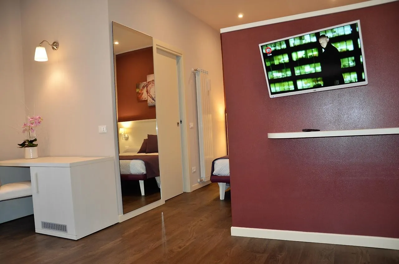 H2O Bed & Breakfast Sirmione Italy