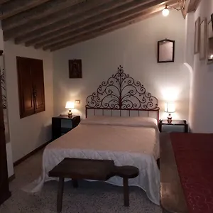 Dolce Rosa ♡ Centro Storico Bed & Breakfast Sansepolcro