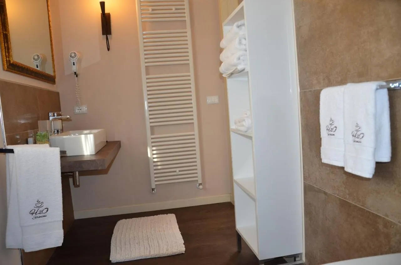 H2O Bed and Breakfast Sirmione
