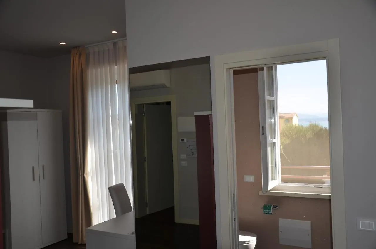 H2O Bed and Breakfast Sirmione
